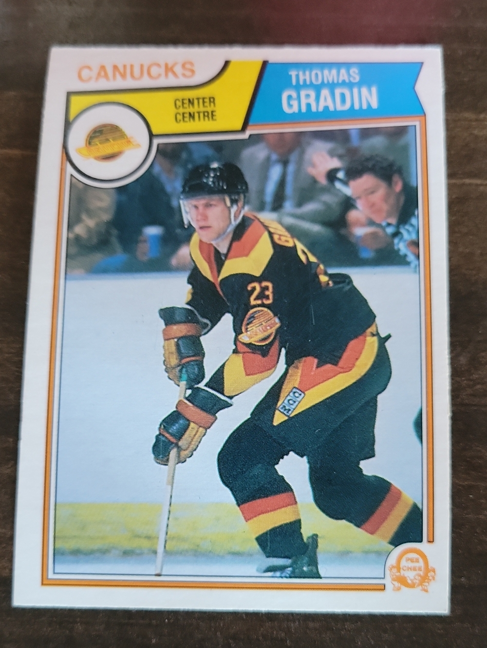 1983/84 OPC Thomas Gradin Vancouver Canucks Hockey Card - Black & Yellow